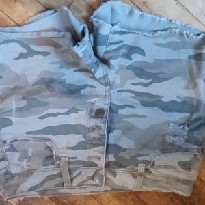 Time and true camo shorts